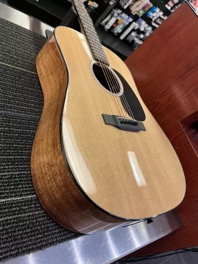 Martin Guitars - D-12E KOA 3